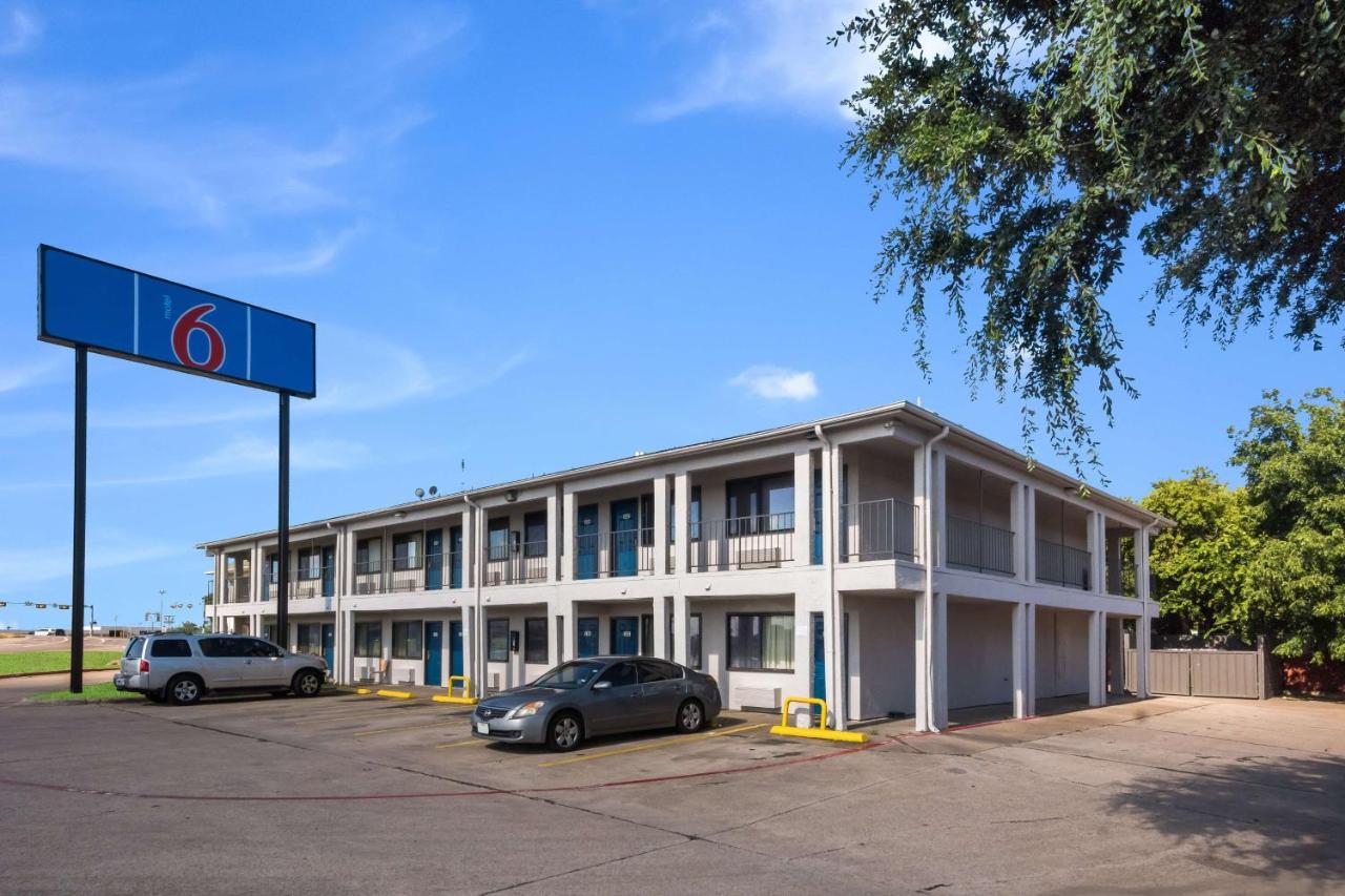 Motel 6 Irving - Loop 12 Eksteriør bilde